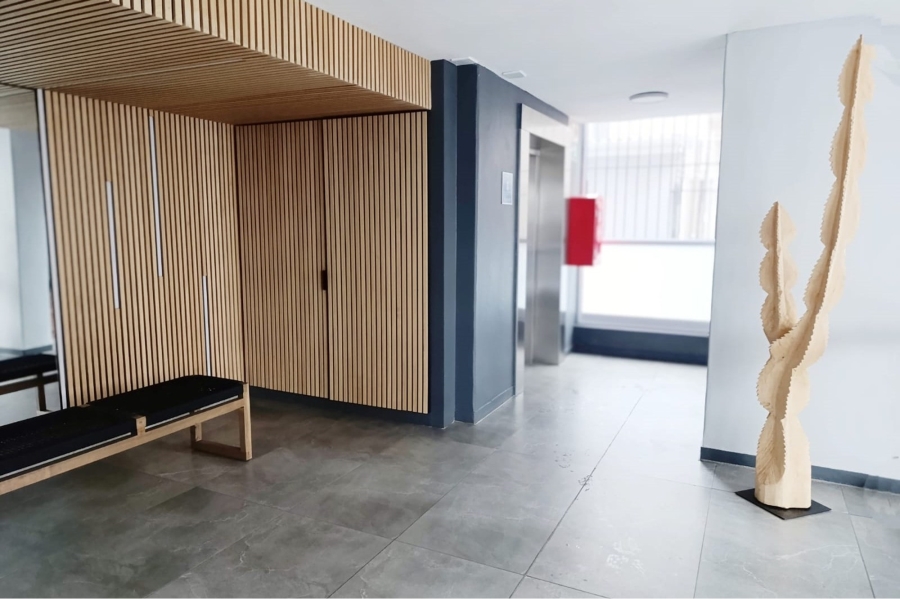 1 Bedroom Property for Sale in Sea Point Western Cape